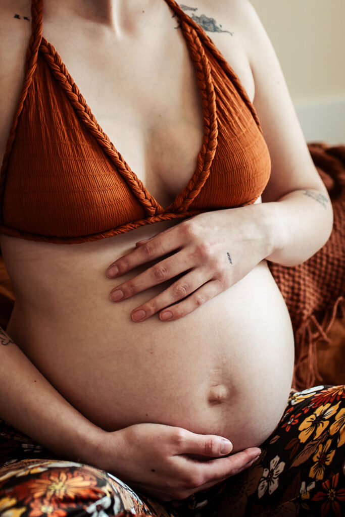 natural maternity newborn photoshoot